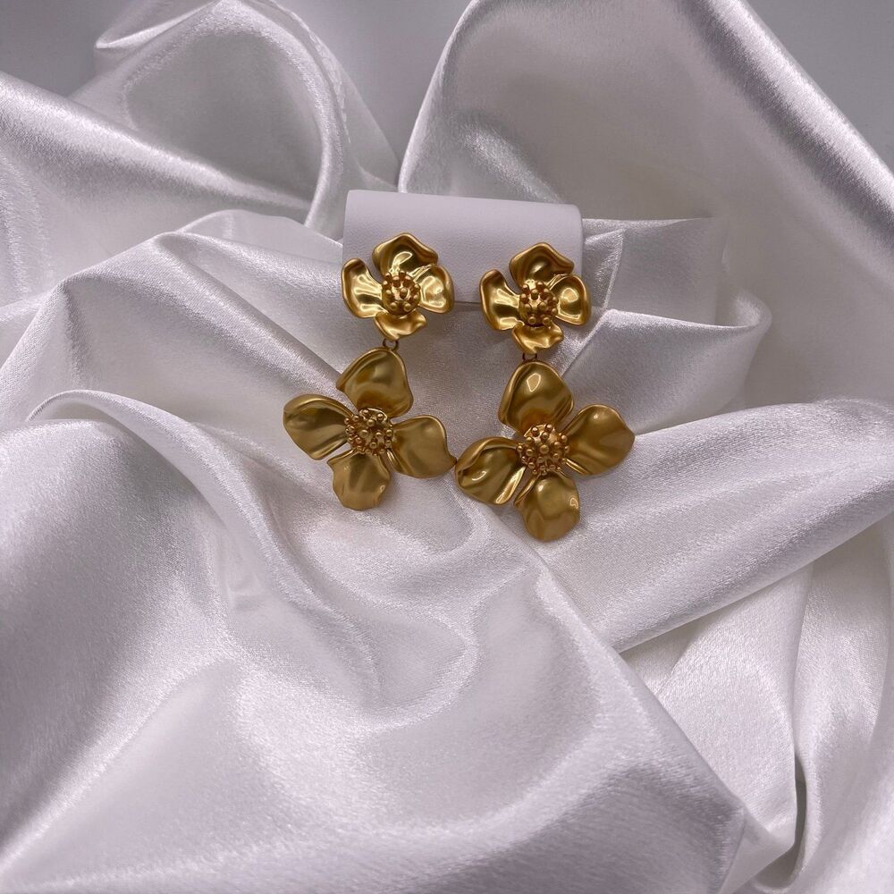 House of Harlow 1960 Matte Gold Blossom Drop Earrings - Picture 9 of 10